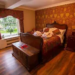 Burtree Country House With Secluded Hot Tubs *