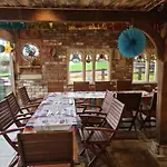 Burtree Country House With Secluded Hot Tubs