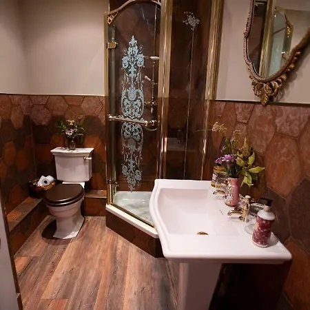 Lantställe Burtree Country House With Secluded Hot Tubs *