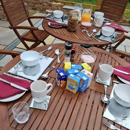 Country house Burtree Country House With Secluded Hot Tubs