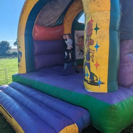 Burtree Country House With Secluded Hot Tubs Country house Thirsk