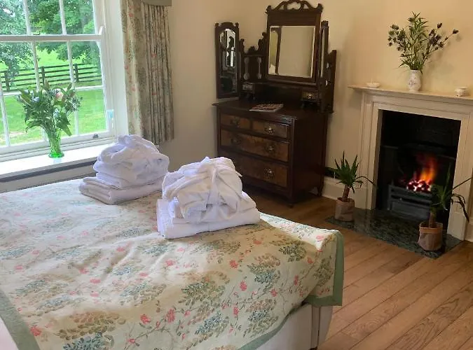 Burtree Country House With Secluded Hot Tubs Country house