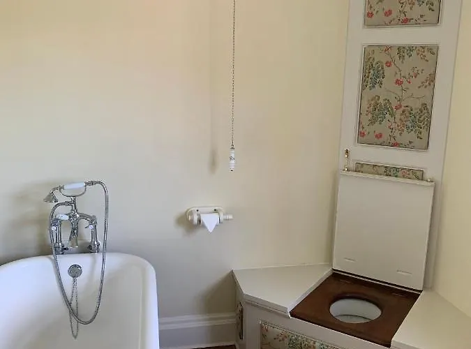 Burtree Country House With Secluded Hot Tubs Thirsk