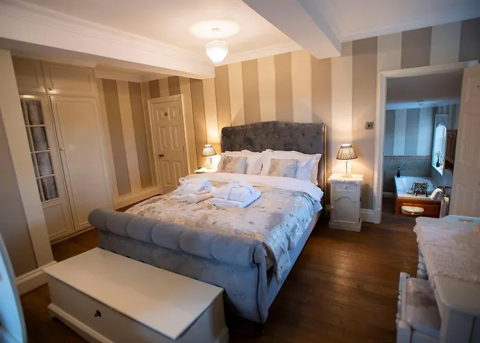 Burtree Country House With Secluded Hot Tubs