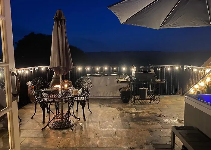 Burtree Country House With Secluded Hot Tubs