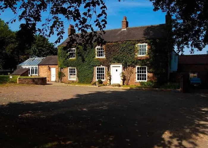 Country house Burtree Country House With Secluded Hot Tubs *