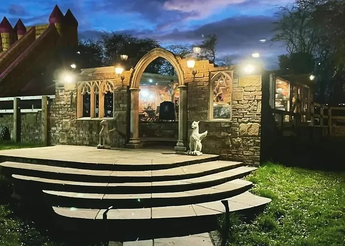 Burtree Country House With Secluded Hot Tubs Country house *