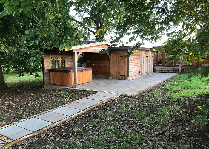 Burtree Country House With Secluded Hot Tubs Country house