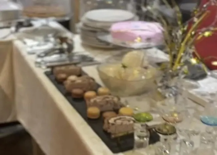 Burtree Country House With Secluded Hot Tubs Country house *