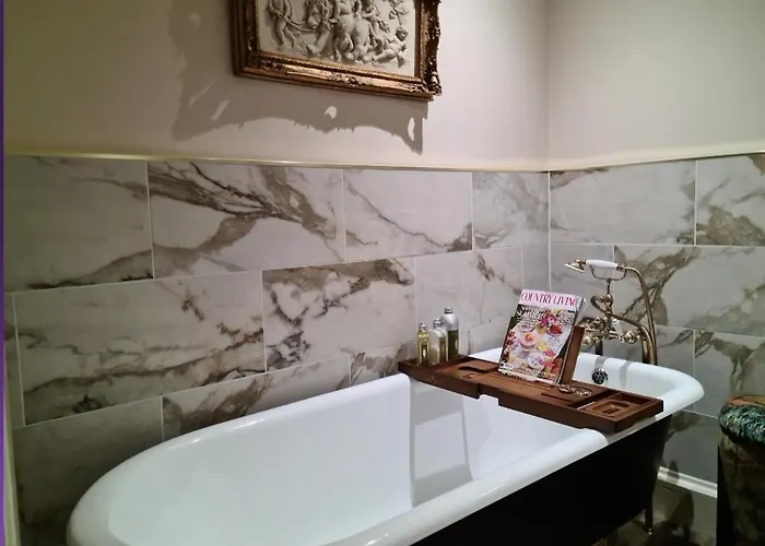 Burtree Country House With Secluded Hot Tubs Thirsk