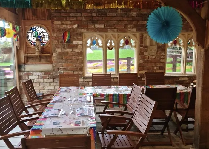 Burtree Country House With Secluded Hot Tubs