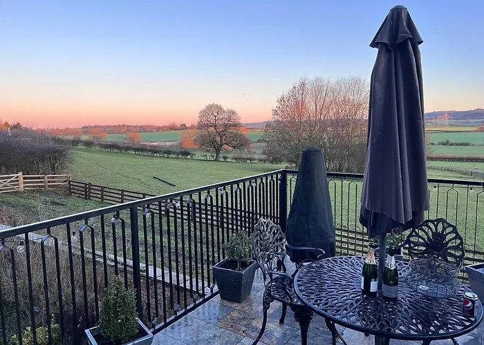 Country house Burtree Country House With Secluded Hot Tubs *