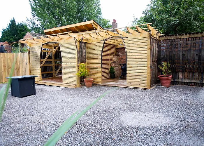 Burtree Country House With Secluded Hot Tubs