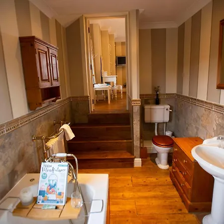 Burtree Country House With Secluded Hot Tubs Gospodarstwo wiejskie Thirsk