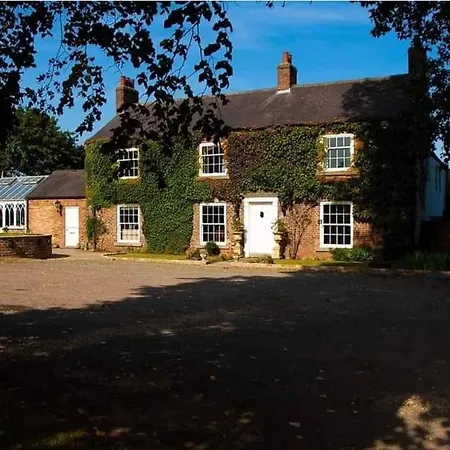 Gospodarstwo wiejskie Burtree Country House With Secluded Hot Tubs *