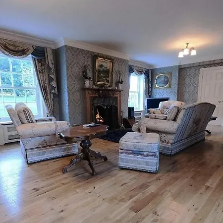 Burtree Country House With Secluded Hot Tubs *