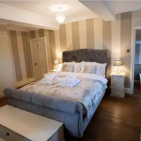 Burtree Country House With Secluded Hot Tubs * Thirsk