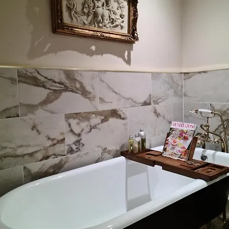 Burtree Country House With Secluded Hot Tubs Thirsk