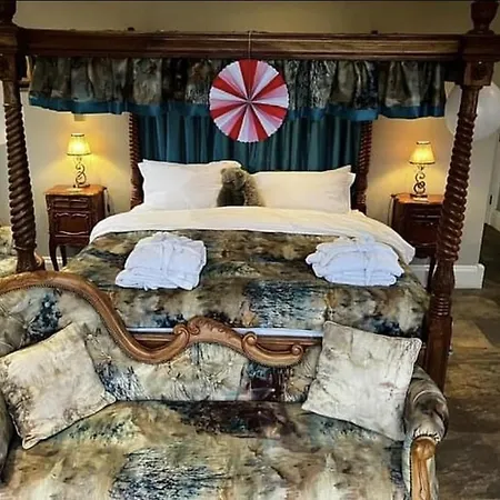 Burtree Country House With Secluded Hot Tubs Gospodarstwo wiejskie Thirsk