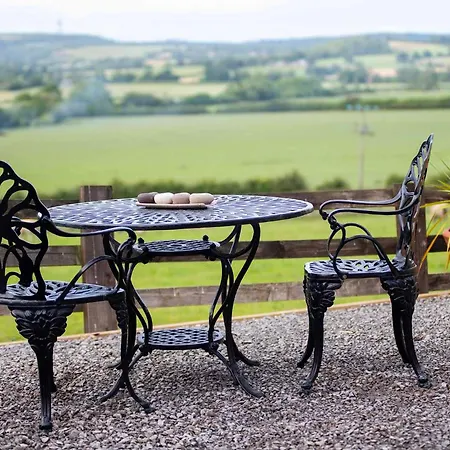 Gospodarstwo wiejskie Burtree Country House With Secluded Hot Tubs *