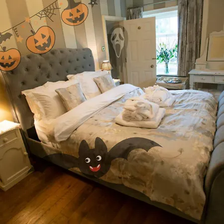 Burtree Country House With Secluded Hot Tubs